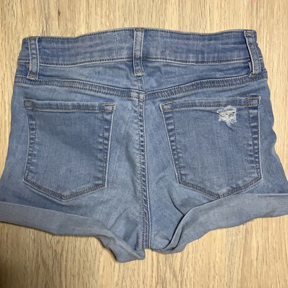 pacsun high rise distressed shorts - Picture 3 of 3